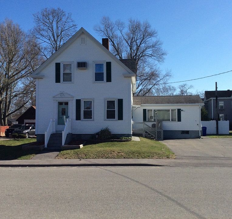 2nd image of 43 Grant St