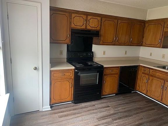 5th image of 251 Timberlake Dr #C