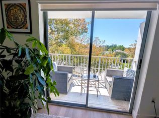 445 SW 11th St APT 408, Miami, FL 33130