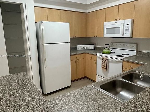 2nd image of 8070 N Nob Hill Rd APT 103