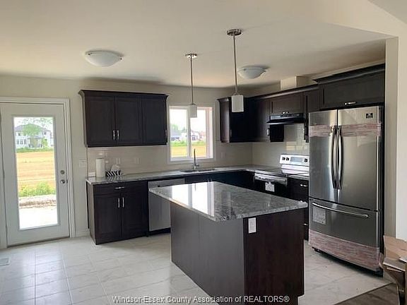 3rd image of 1070 Icewater Ave