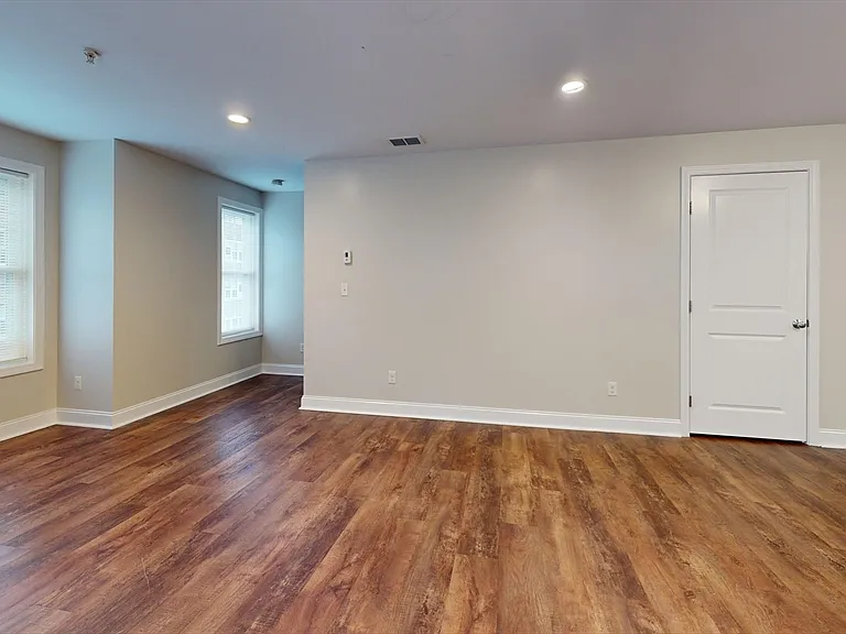 60 Holworthy St #6 — Photo 24
