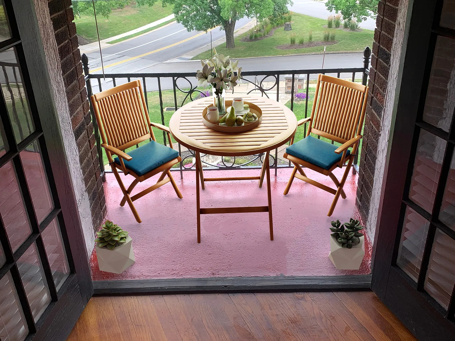 1 bed, 900 sqft, $1,300 — Photo 1