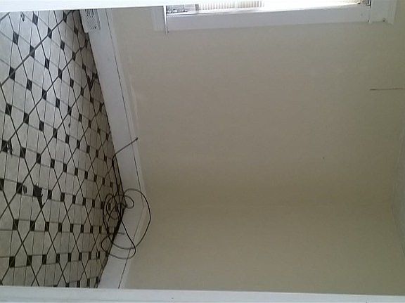 4th image of 4827 Dakota Ave