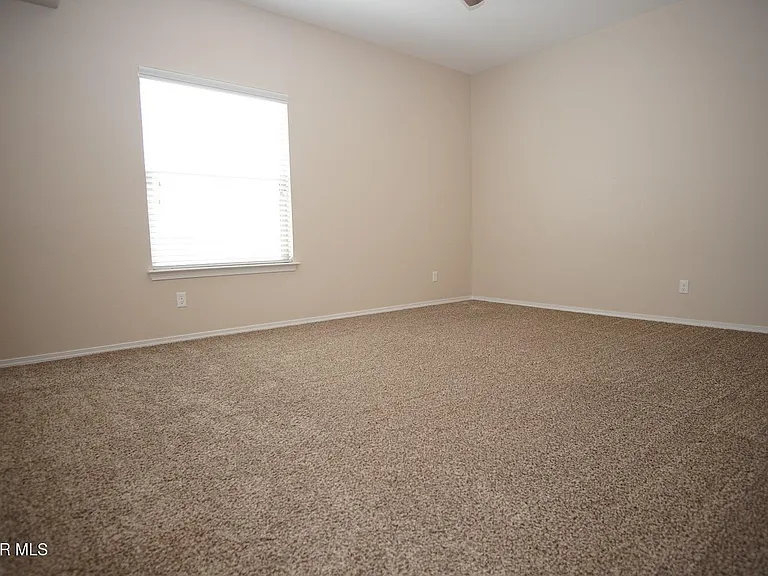 2136 William Caples St — Photo 12
