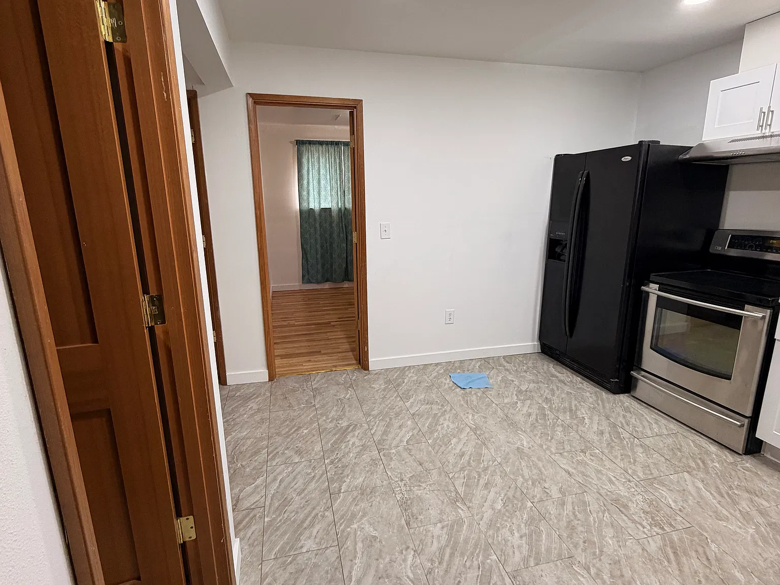 3 bed, 1700 sqft, $2,200 — Photo 4