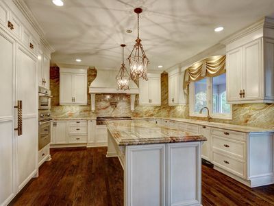 17080 Highland Rdg, Loch Lloyd, MO, 64012