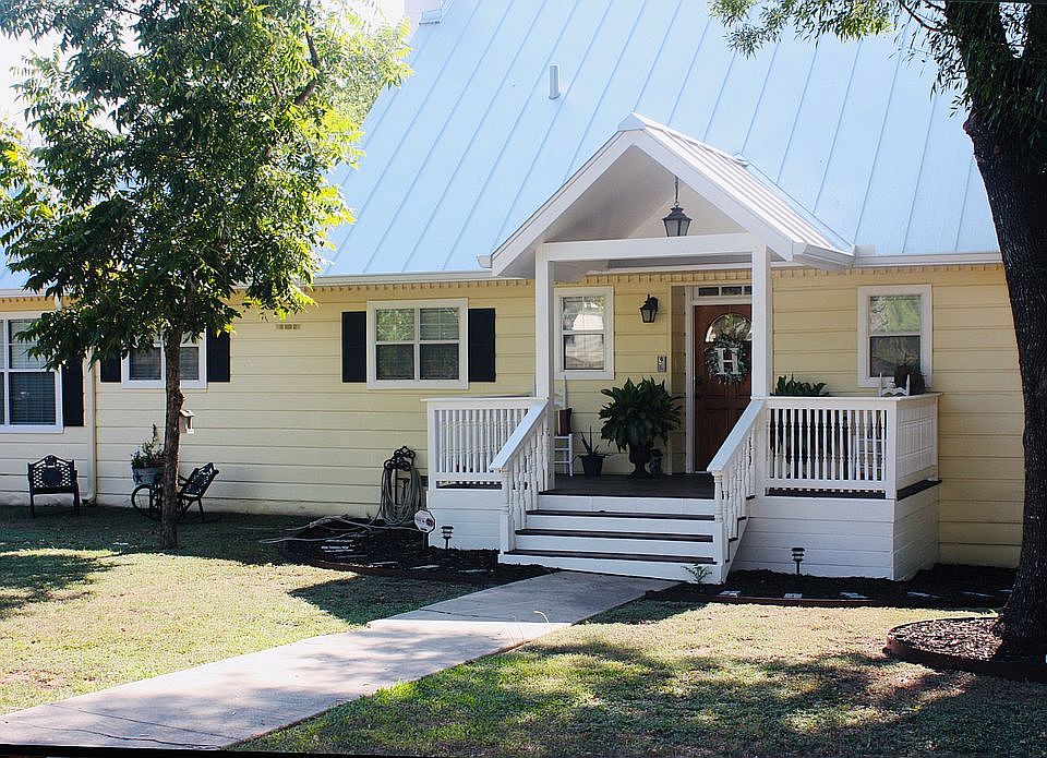 1st image of 358 E Quill Dr