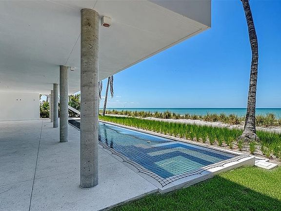 4th image of 6603 Gulfside Rd
