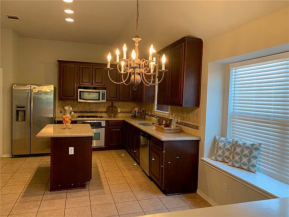 3rd image of 10721 Casitas Dr