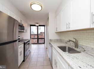 2018 Walnut St #32-6B, Philadelphia, PA 19103