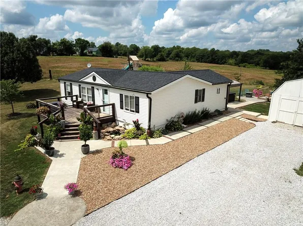 548 NW 921st Rd, Centerview, MO 64019