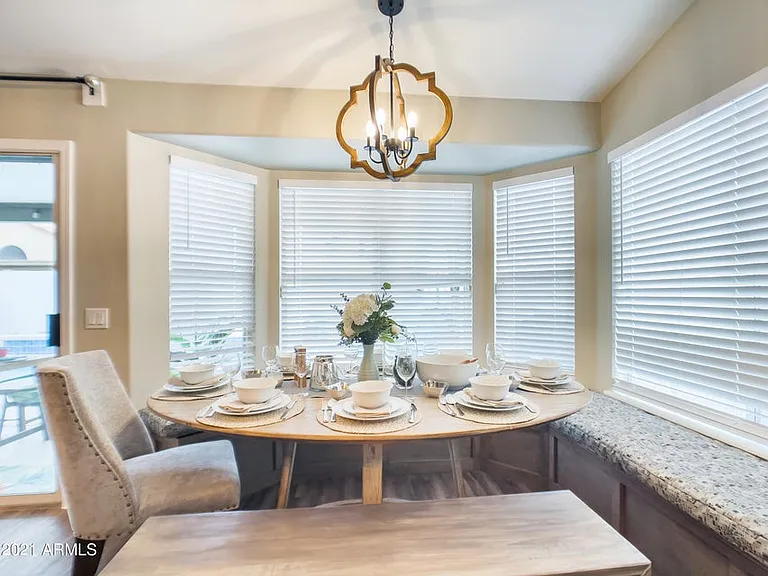 1218 E Seahorse Ln — Photo 14