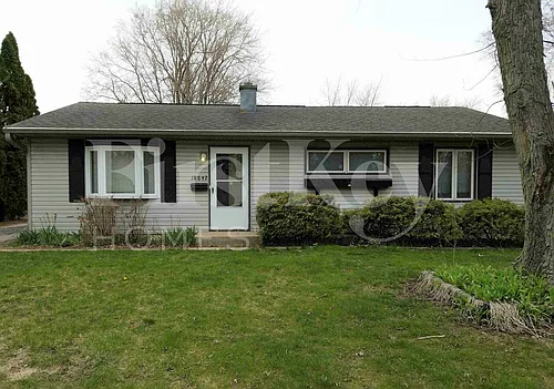 18642 W Karen Ln Photo 1
