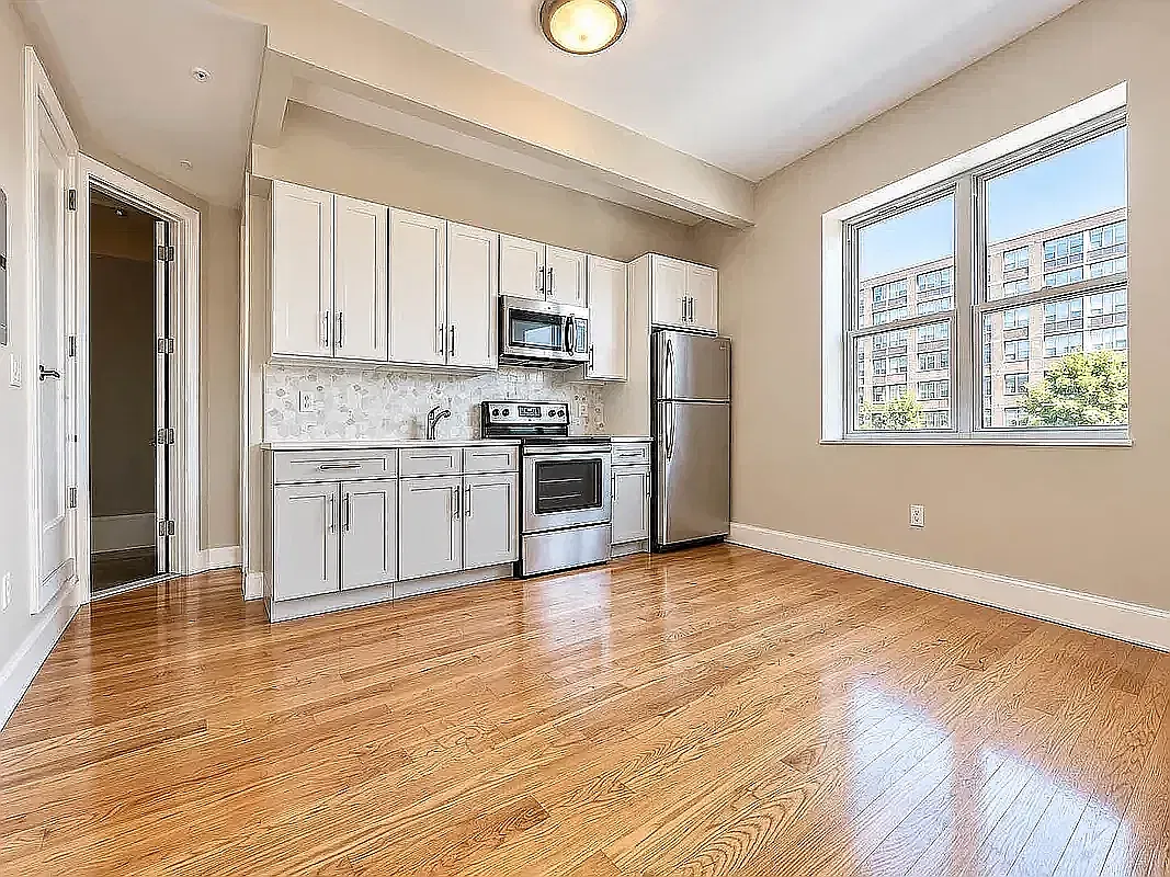 308 Park Avenue — Photo 3
