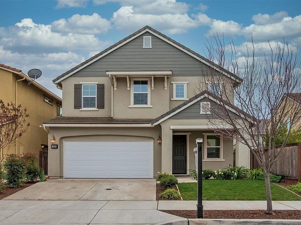 1st image of 380 Windsong Way