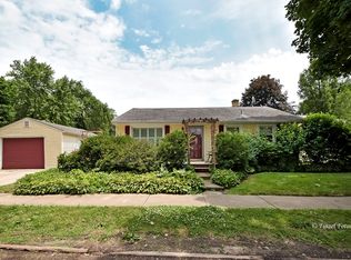 509 Nash Rd, Crystal Lake, IL 60014