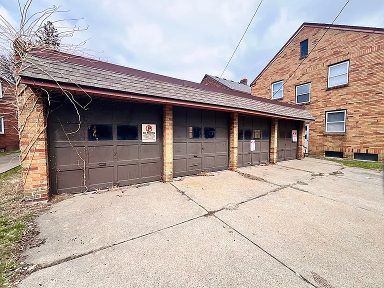 3801 Torrance Dr — Photo 10