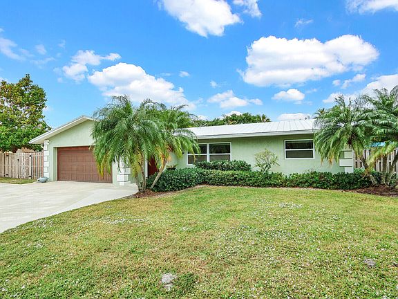 2nd image of 3035 SE Glasgow Drive