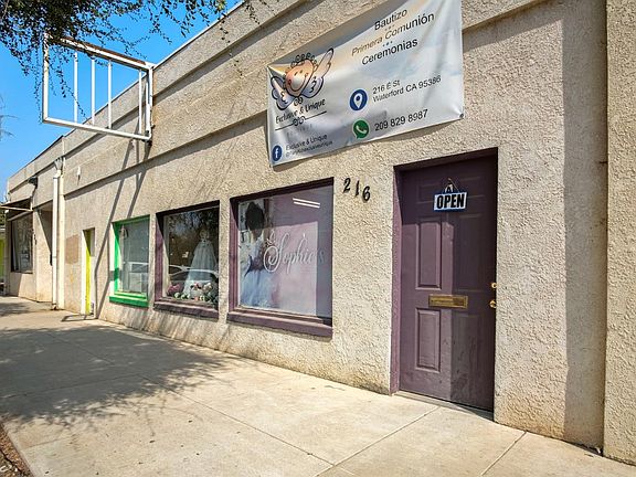 5th image of 220 E East St