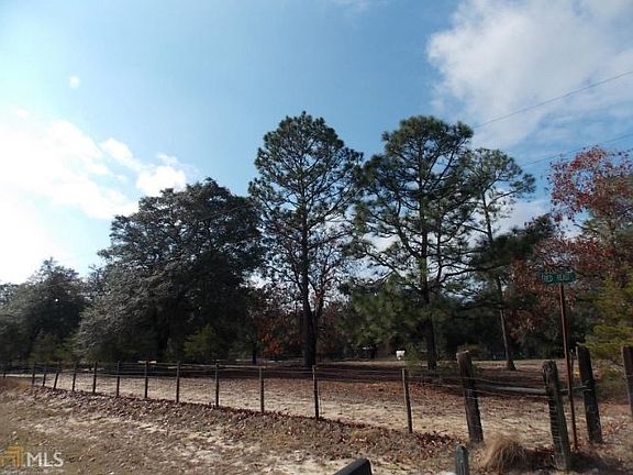 3rd image of 598 Red Breast Ln