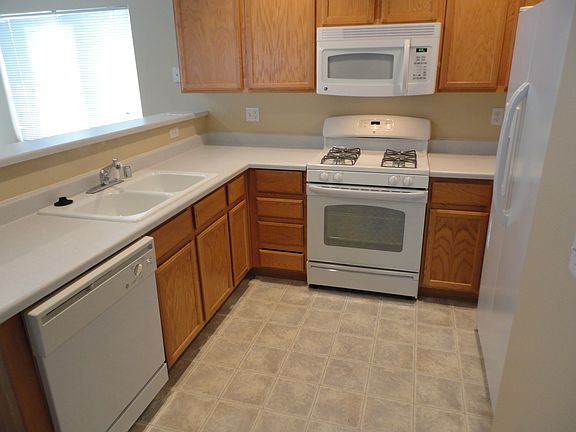 2nd image of 954 Cantabria Heights Ave