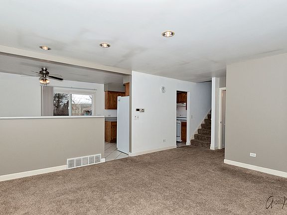 2nd image of 25281 W Lincoln Dr