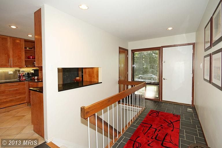 1st image of 8612 Battailles Ct