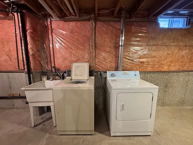 536 Thorndale Dr — Photo 34