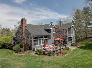 5 Kestrel Ln, Bedminster, NJ 07921