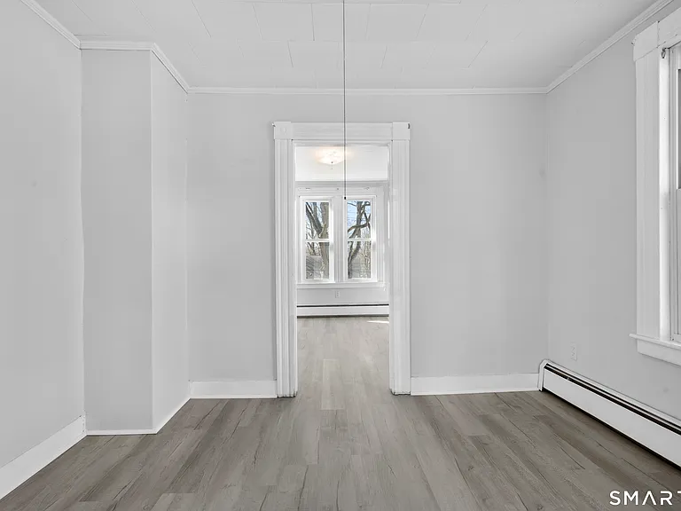 48 Anderson St — Photo 10