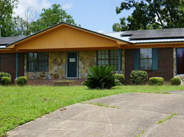 891 Dorsey Ave, Defuniak Springs, FL 32435