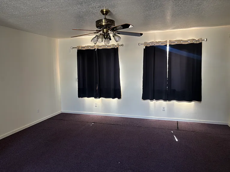 Los Arboles Ave NW — Photo 5