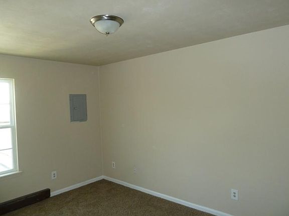 4th image of 110 W 26th St APT J