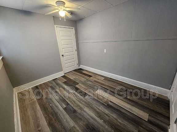 5th image of 219 S 13th St