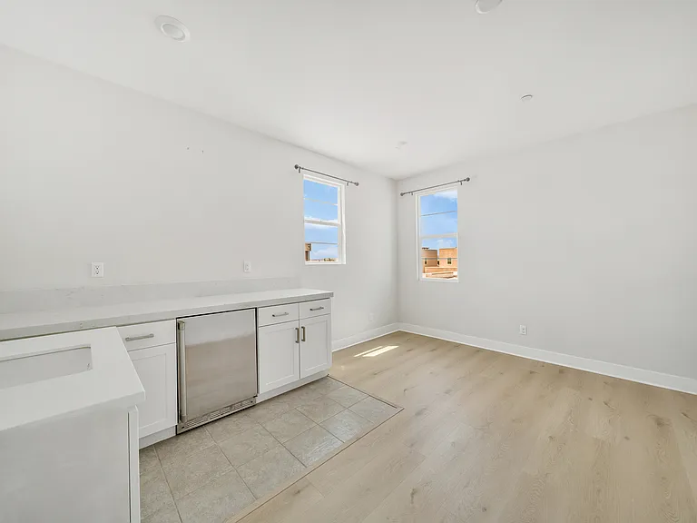 333 Sawbuck — Photo 62