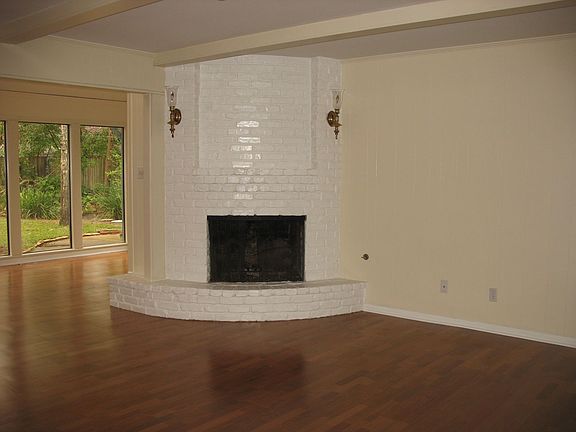 Family Room w/Great View of Backyard