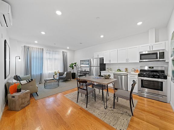 4th image of 60 Cottage St APT 2D