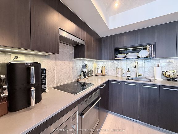 2nd image of 70 Queens Wharf Rd #2815