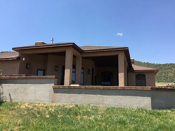 3rd image of 140 High Point Dr
