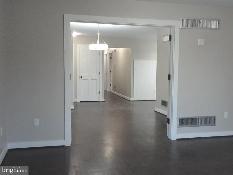 814 Rustic Ln — Photo 28