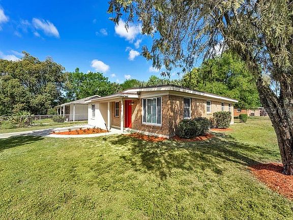 2nd image of 140 Bob Thomas Cir