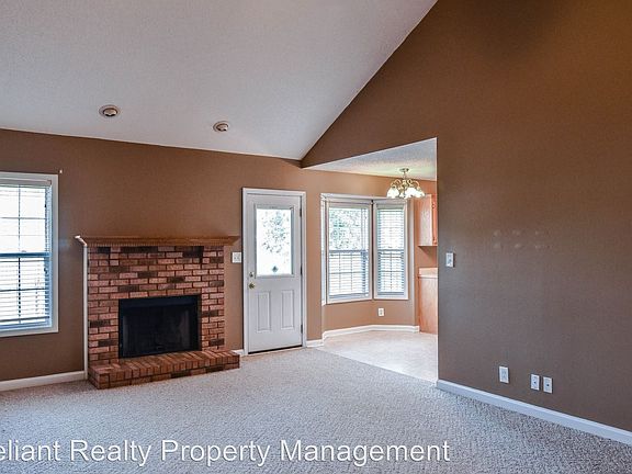 4th image of 3460 Loon Dr