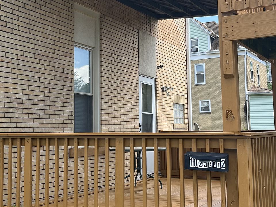 Apartment 2 Front