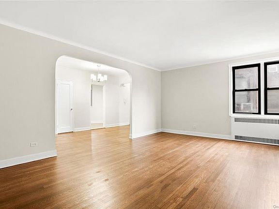 5th image of 69-40 Yellowstone Blvd #501
