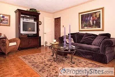 3rd image of 705 James Dr