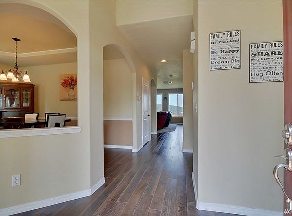5th image of 19425 200th Street Ct E
