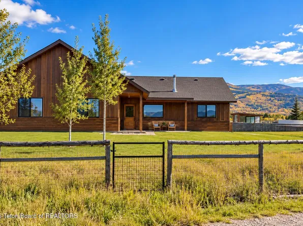 1611 Harvest Ln, Driggs, ID 83422