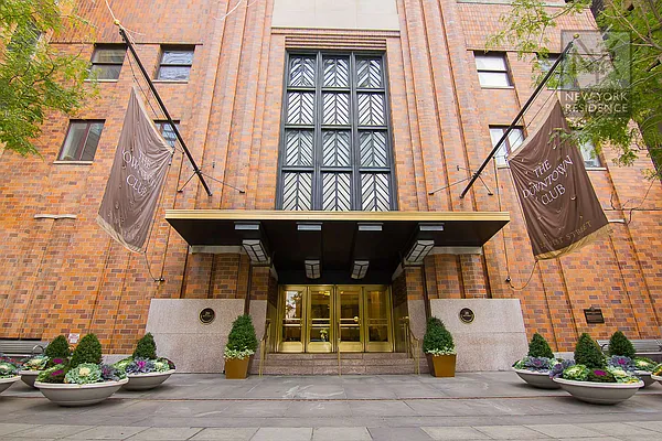 Rented by New York Residence | media 16