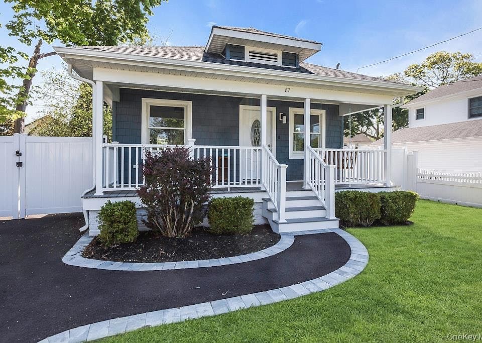 1st image of 87 Willett Avenue